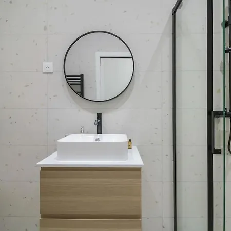 02.appart 4pers#1 Bedroom#pigalle#opera#paris 9 *