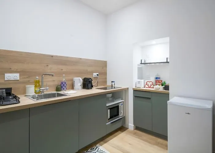 02.appart 4pers#1 Bedroom#pigalle#opera#paris 9 Paris